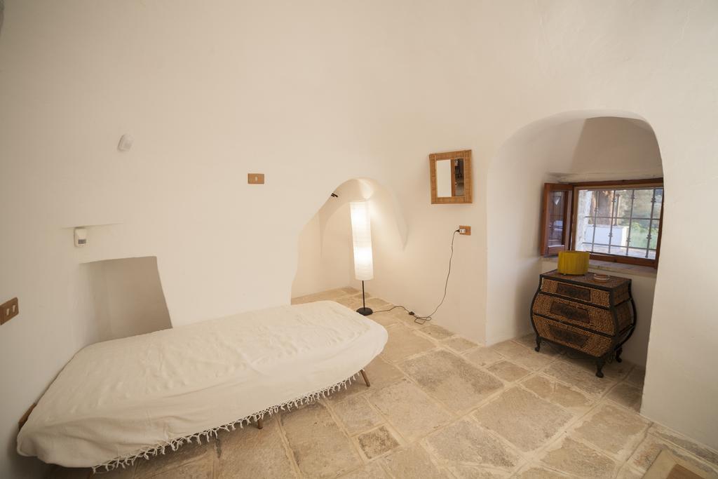 Trullo Degli Ulivi Villa Ostuni Exterior photo